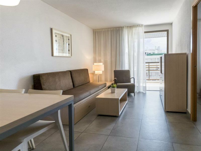 Cye Apartment *